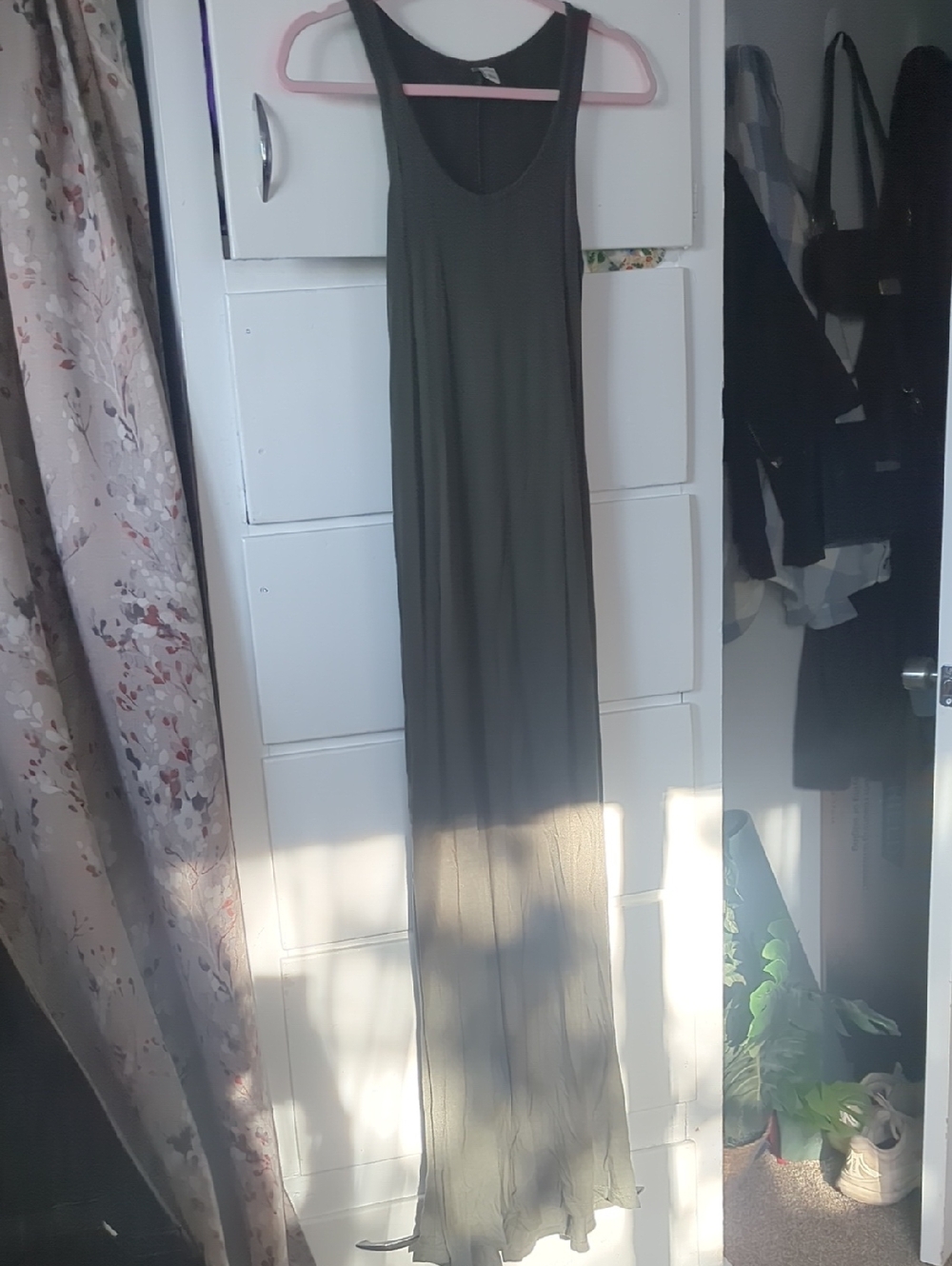 Old Navy Olive Green Sleeveless Maxi Dress
